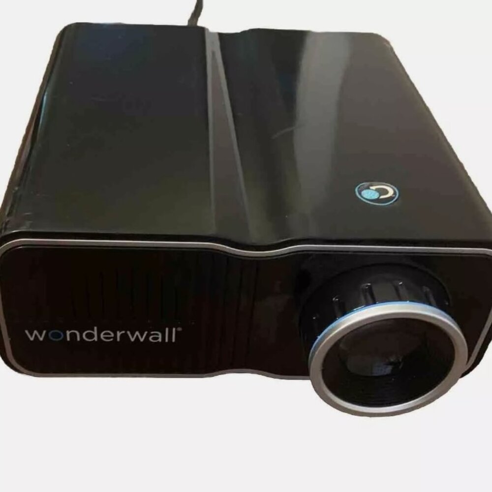 Discovery Wonderwall Expedition Entertainment LCD Projector